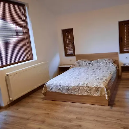 招待所 костови